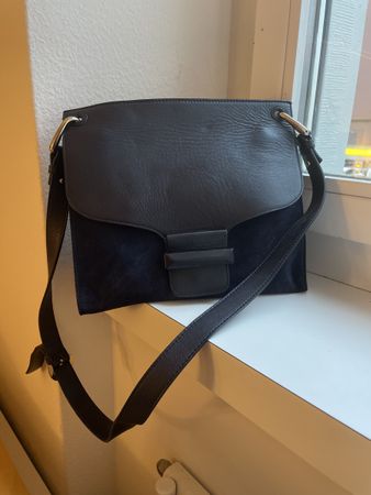 Massimo Dutti Ledertasche, neuwertig, dunkelblau