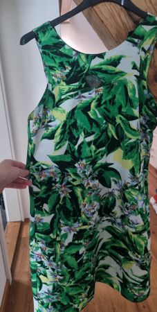 2 Sommerkleider grün gemustert und mintgrün Gr. S