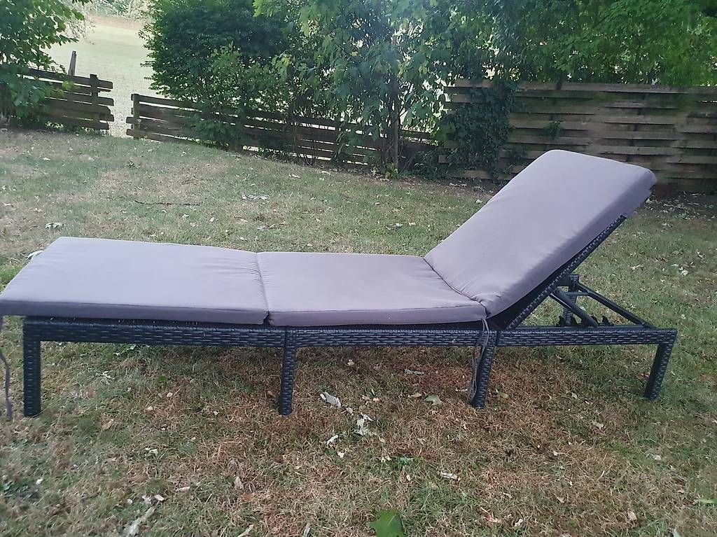 Sedie a sdraio: Liegestuhl schwarz – Usato da Winterthur venduto da nueri1 1
