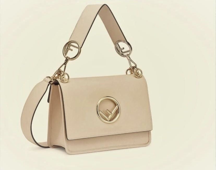 Fendi Taschen für Damen: FENDI Kan 1 medium – Gebraucht aus Triesen von Mond_und_Sterne04 2