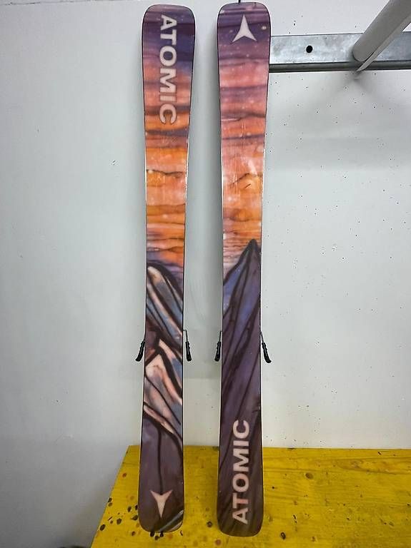 Atomic Skis: Kinder Skitourenset – Gebraucht aus Davos Wolfgang von ClaLietha 3