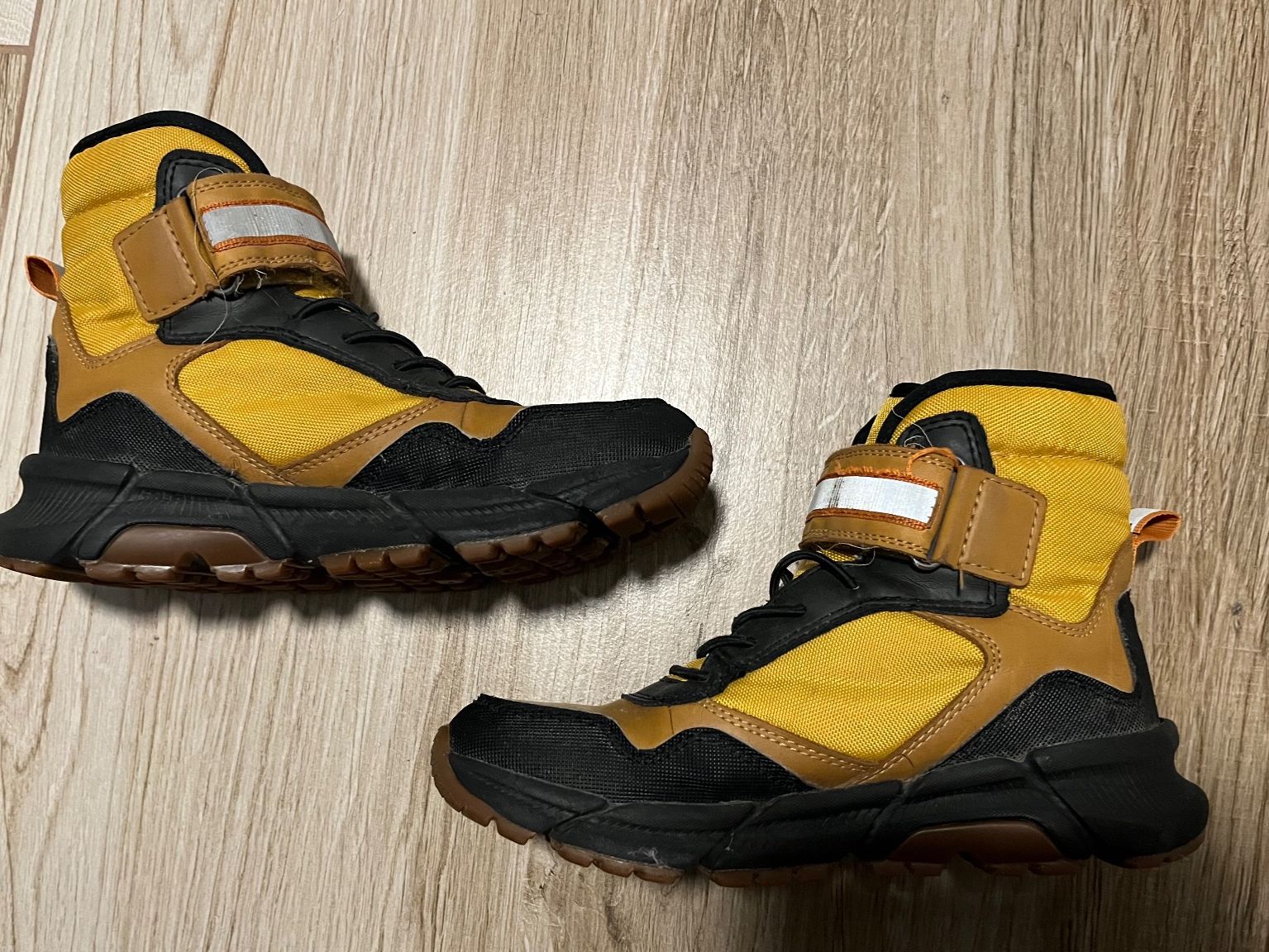 Geox Scarpe per ragazzi: Geox Respira Amphibiox 32 – Usato da Koblenz venduto da FamAllen 2