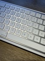 APPLE NEW Magic Keyboard - Wireless & Numeric Keypad