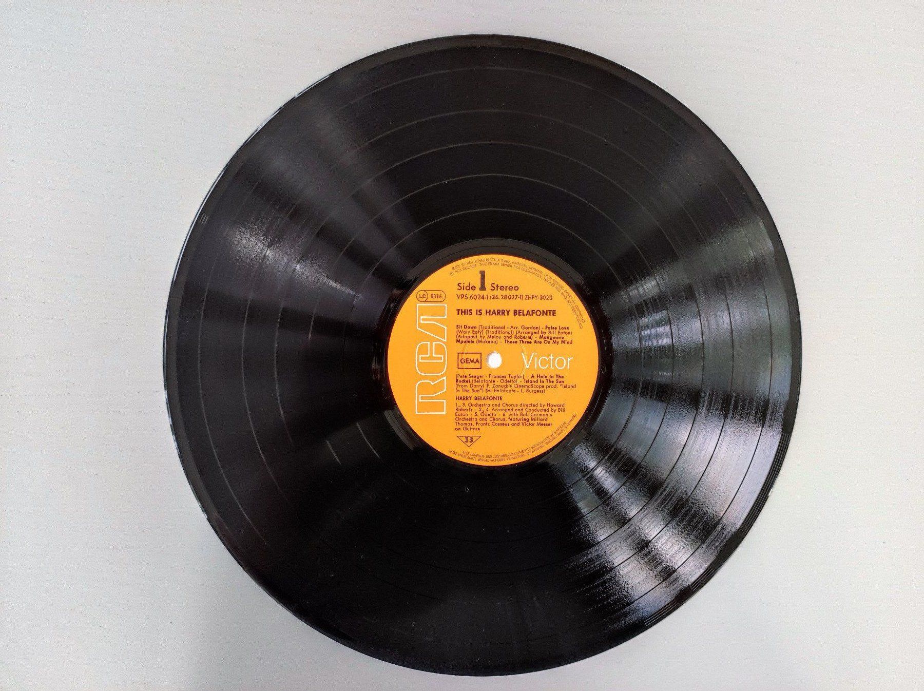 Dischi in vinile: Harry Belafonte - This Is Harry Belafonte – Usato da Baden venduto da wenkst 2