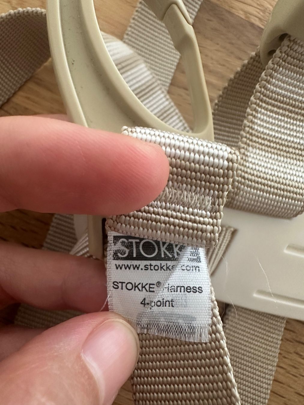 Stokke Chaises hautes: Stokke 4-point harness beige gebraucht – D'occasion à Eglisau par eye_w2qz 2