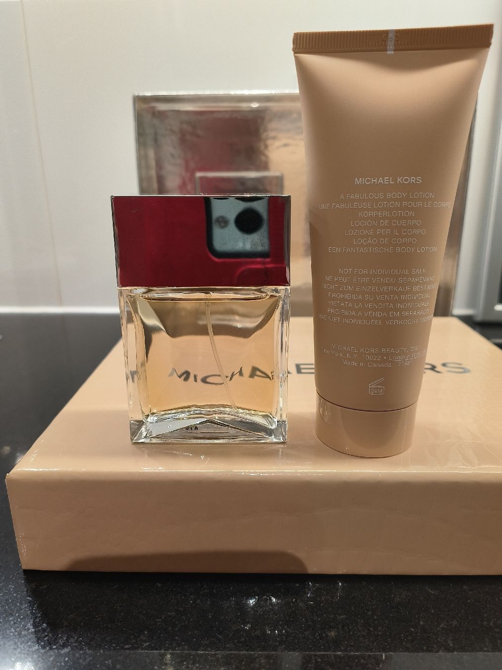 Michael Kors Parfum & Eau de Toilette: Set Michael Michael Kors Parfum 50ml Body lotion 100ml – Neu (gemäss Beschreibung) aus Carouge GE von pro_8k9d 3