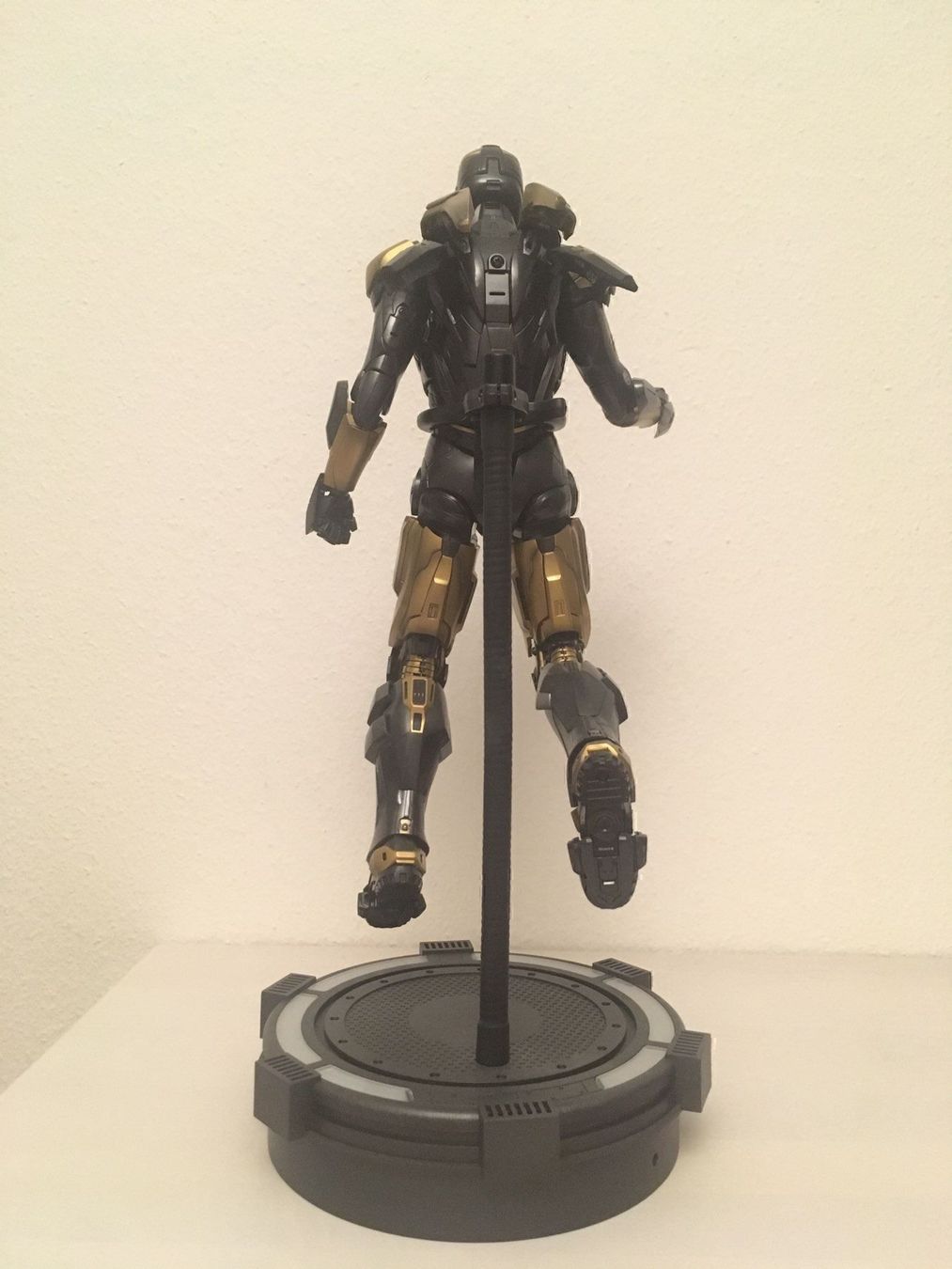 Hot Toys Figuren: Iron Man 3 Mark XX Python Hot Toy – Gebraucht aus Oberdorf SO von Radix2k 2