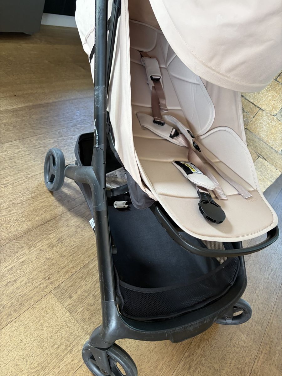Bugaboo Carrozzine: Bugaboo Butterfly – Usato da Merlischachen venduto da Blumenhaus16 2