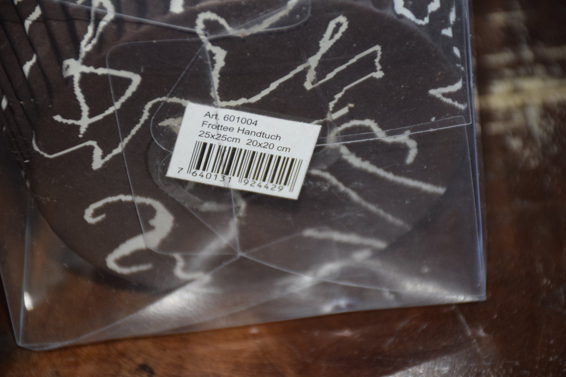 Badetücher: FROTEE HANDTUCH 25 X 25 cm Als Torte – Neu und originalverpackt aus Wetzikon ZH von Wetzicardo25 3