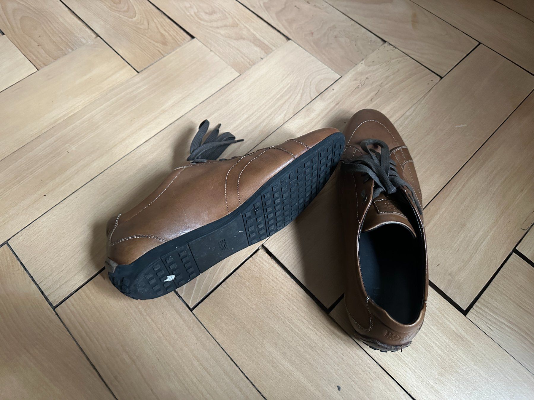 Hugo Boss Herrenschuhe: HUGO BOSS - Leder Halbschuhe braun 43 – Gebraucht aus Zürich von Diazaio 3