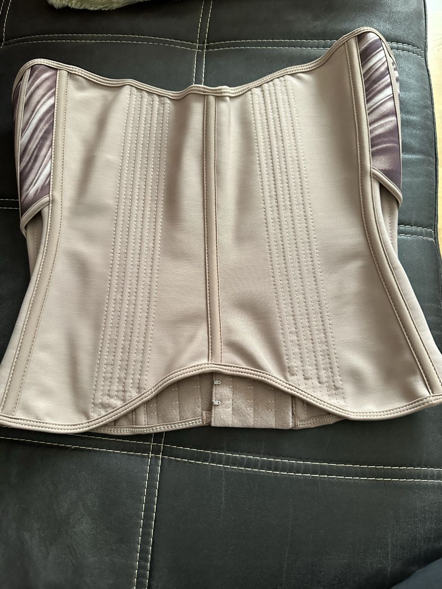 Altra biancheria intima: Damen Bauchkontrolle Gr/L – Nuovo (secondo la descrizione) da Basel venduto da Ivana_4 2