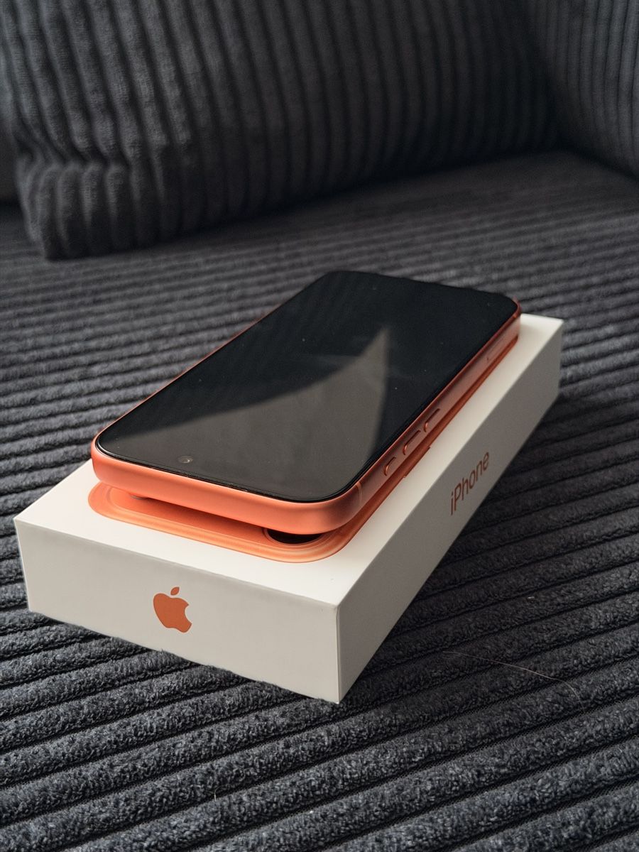 Apple Portables: iPhone 17 Pro Cosmic Orange 256gb – D'occasion à Thalwil par damn.edo 2