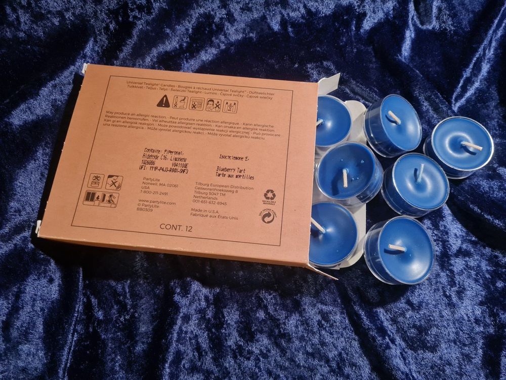 PartyLite -12 Teelichter Blaubeer-Tarte (Neu und originalverpackt) in ...