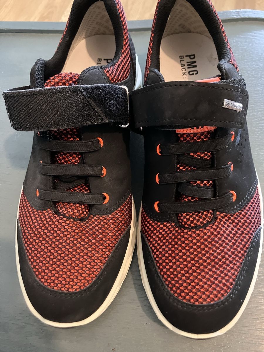 Scarpe da donna: New shoes – Nuovo (secondo la descrizione) da Wädenswil venduto da kat_q9gp