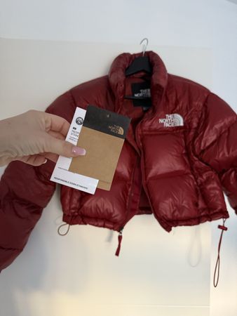 The North Face Daunenjacke rot neuwertiger Zustand