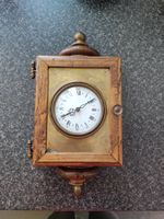 Wanduhr mit Holz und evtl. Messing