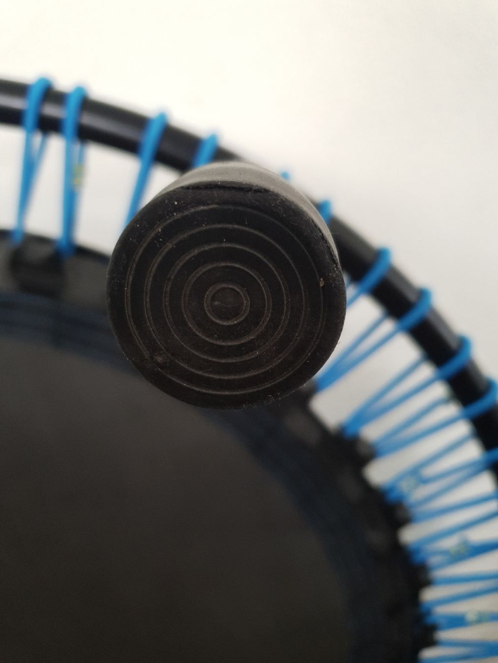 Bellicon Trampolines: Bellicon 80 cm, blau/schwarz – D'occasion à Uster par Kummer6 5
