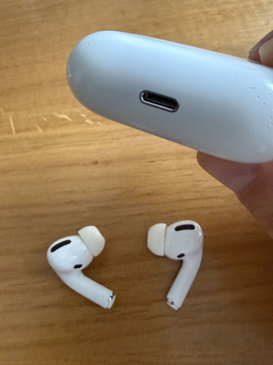 Apple Kopfhörer: Airpods Pro 1.gen – Defekt aus Bern von platte-maa 3
