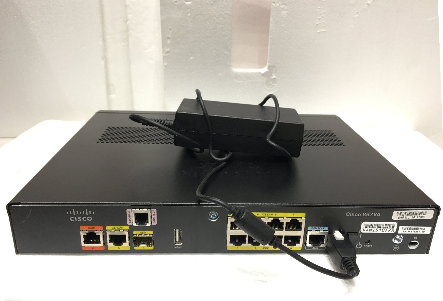 Modem & Router: Cisco C897VA-K9 Integrated Services Router – Usato da Locarno venduto da Sa.chan 1