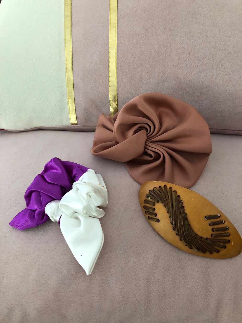 Accessori per capelli: Barrettes – Usato da Delémont venduto da stella063