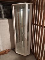 Vitrinenschrank