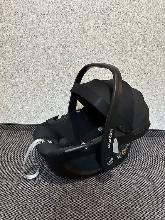 Maxi-Cosi Sièges auto: Babyschale Maxi Cosi Pebble Pro – Défectueux à Uster par staernli4