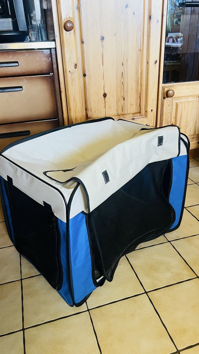 Cucce & Letti: Faltbare Hunde Transportbox / Campingbox – Usato da Hemberg venduto da Alpenrose961 1