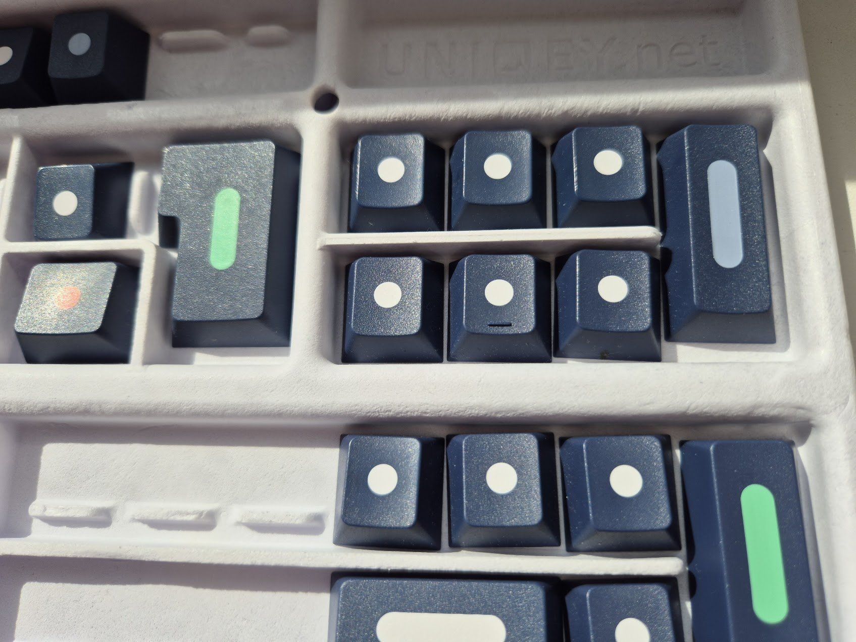 Claviers: GMK Dots 2 Dark Base Keycaps – D'occasion à Romanshorn par Rn222 9
