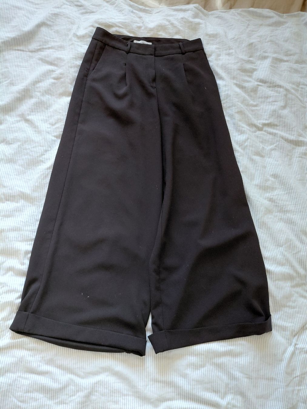 Hosen: Rinascimemto Marlene Hose M – Gebraucht aus Winterthur von adventurenala
