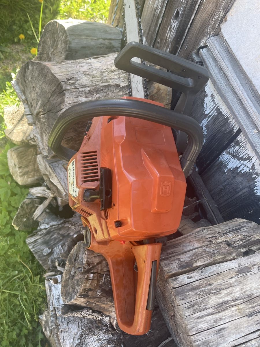 Husqvarna Seghe: Husqvarna 141 Motorsäge – Usato da Bern venduto da SVTools 3