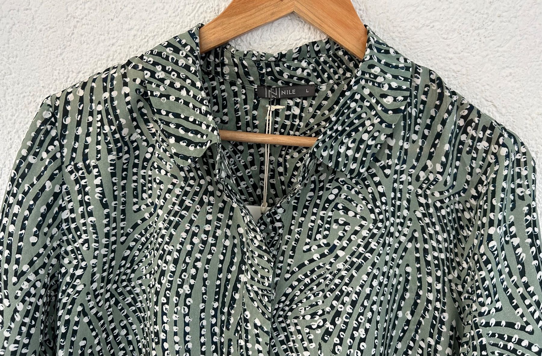 Nile Camicette: NILE Bluse NEU – Nuovo (secondo la descrizione) da STUDEN BE venduto da SMIROS 1