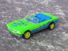 Ford Mustang Convertible 65 Cal Custom 1:64