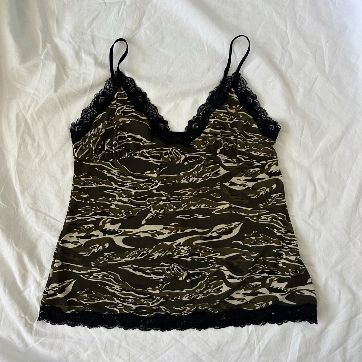 Top: Top vintage y2k camouflage M – Usato da Genève venduto da afterhoursarchive 1