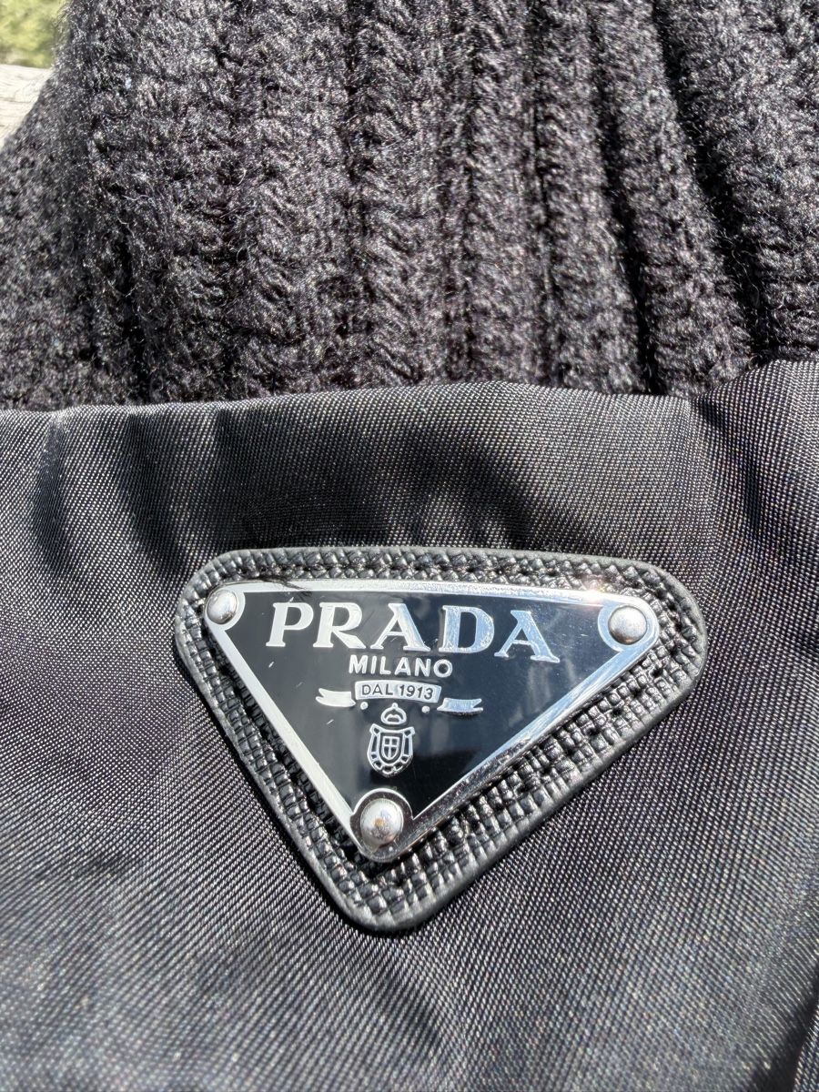 Prada Hüte, Mützen & Caps: Prada Re-Nylon Beanie Hat  – Gebraucht aus Hospental von bal_bwr5 1