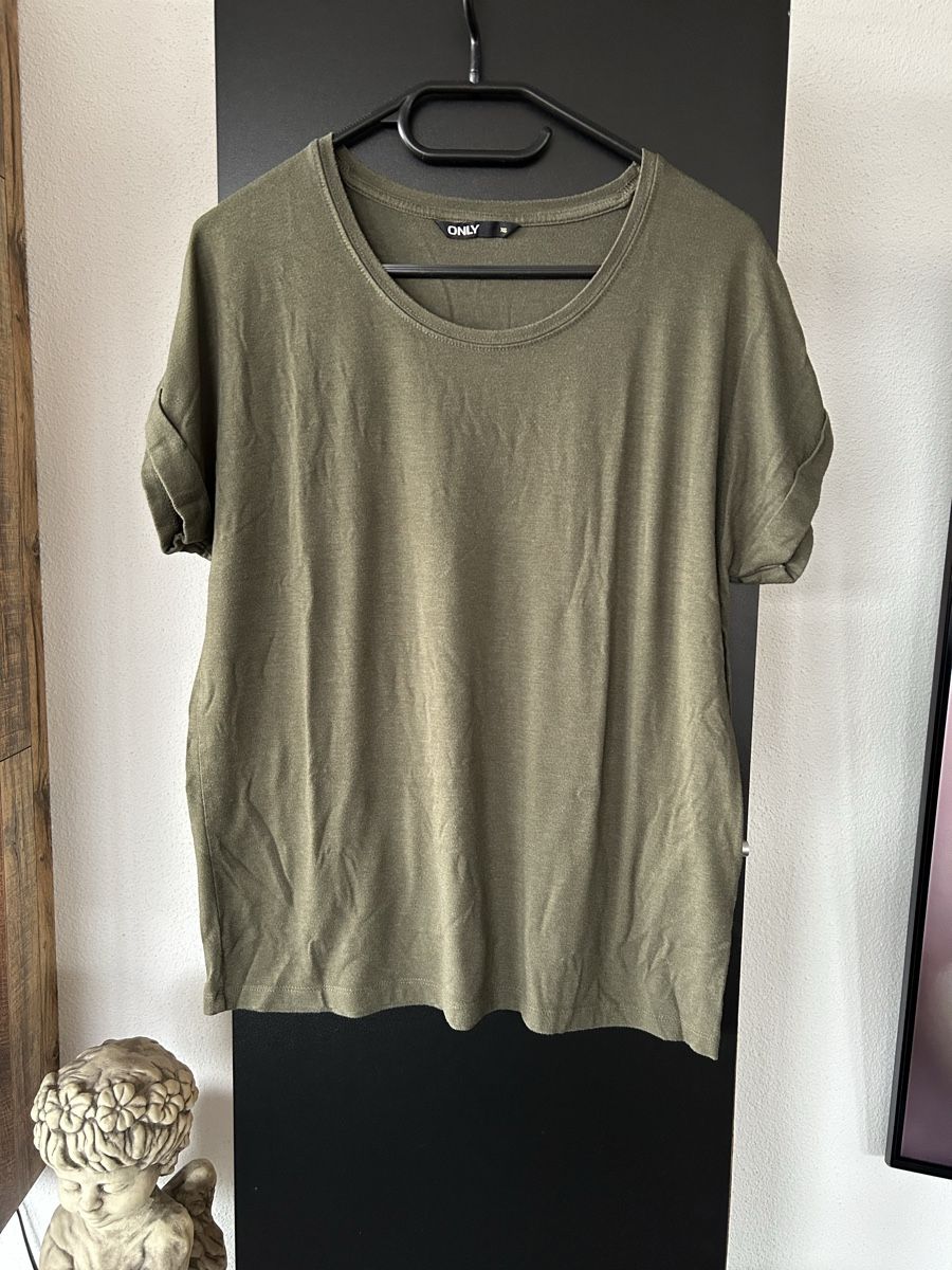Only T-shirt: Sommer Shirt von Only  – Usato da Beringen venduto da Sternli650