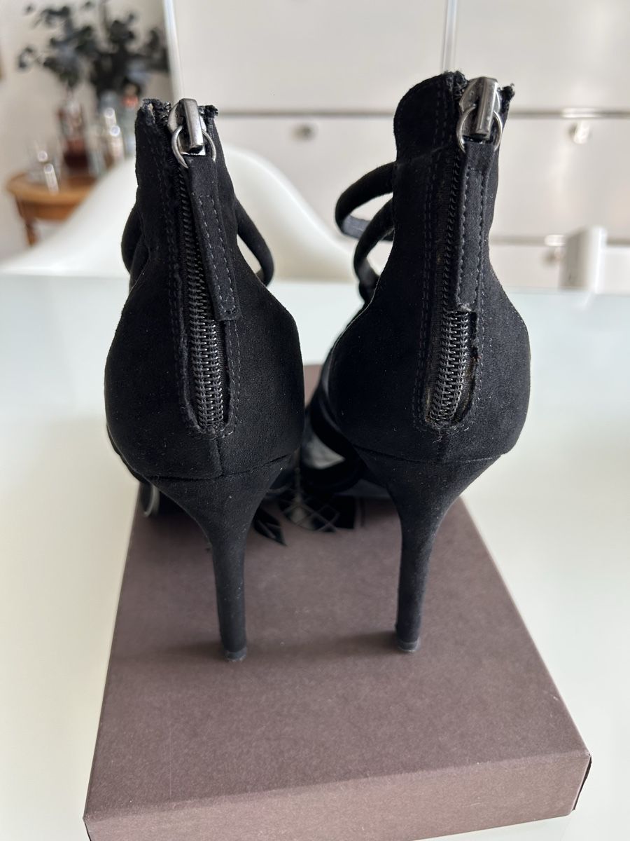 Zara Scarpe da donna: Zara Basic, schwarze High Heels mit Knoten, Grösse 36. – Usato da Zürich venduto da fabisebas 5