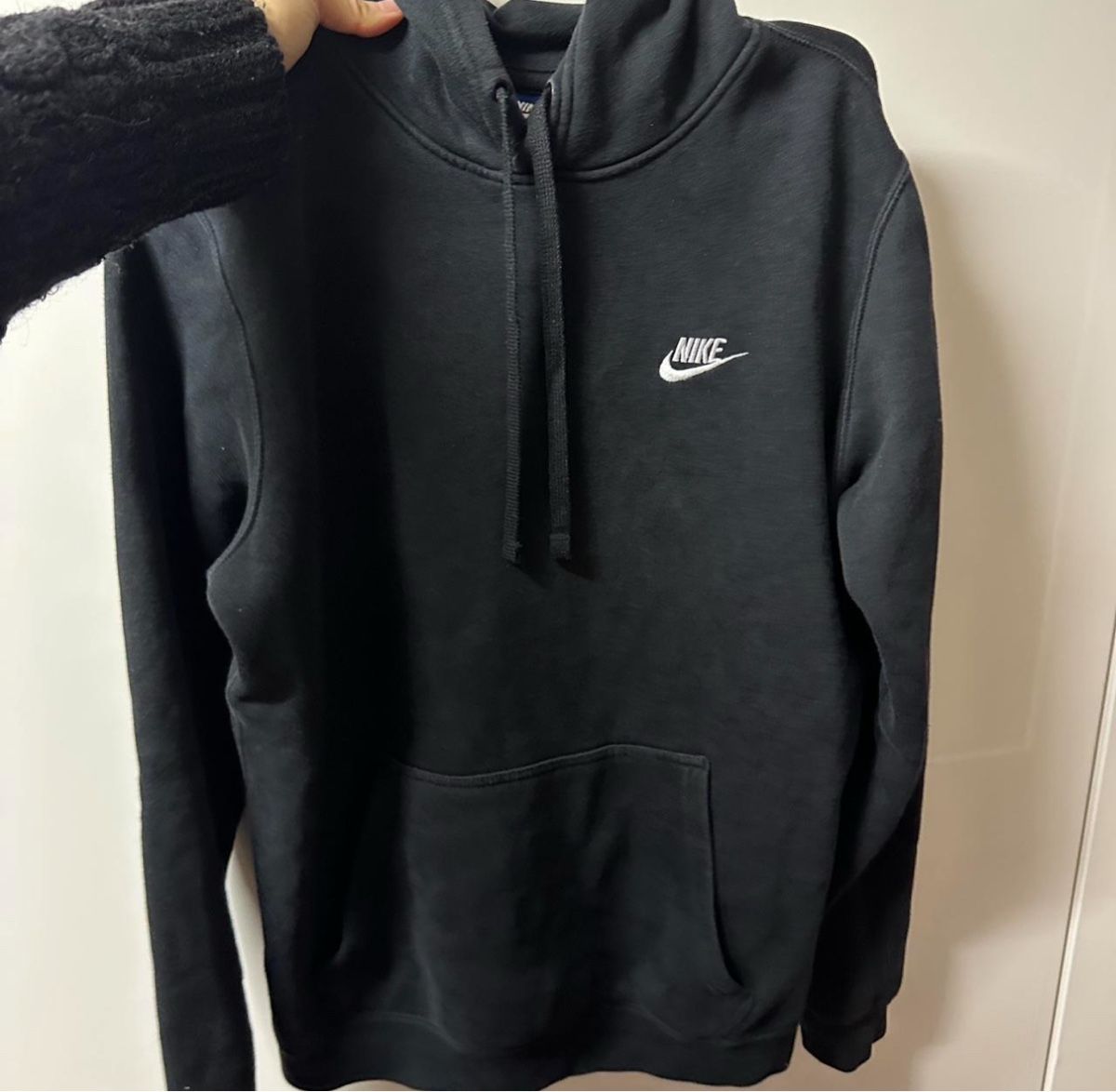 Maglioni & Felpe: Nike hoodie black – Usato da Zürich venduto da sad_rd9w 5