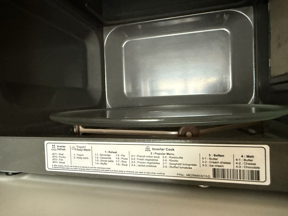 LG Backöfen: Microwave LG MS2535GIB NeoChef – Gebraucht aus Pratteln von phi_2b8n 4
