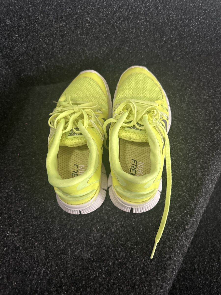 Nike Scarpe da uomo: Nike Free Runners - Neon Yellow - – Usato da Murgenthal venduto da mar_q2yf