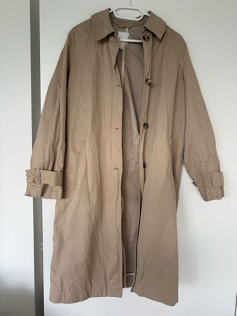 Trench-coat