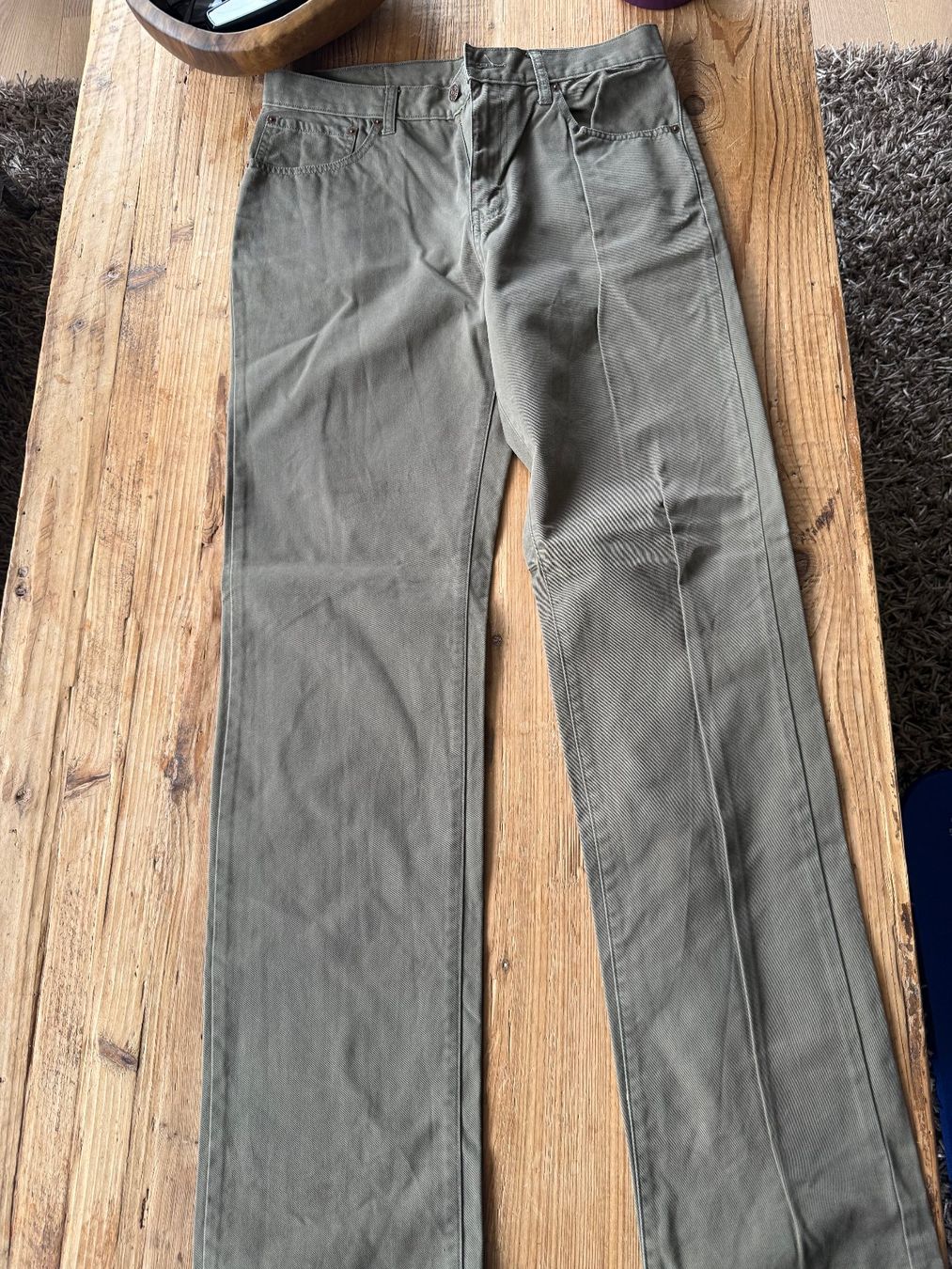 Levi's Jeans: Levis 33/36 Olive – D'occasion à Kirchdorf AG par coco123 1
