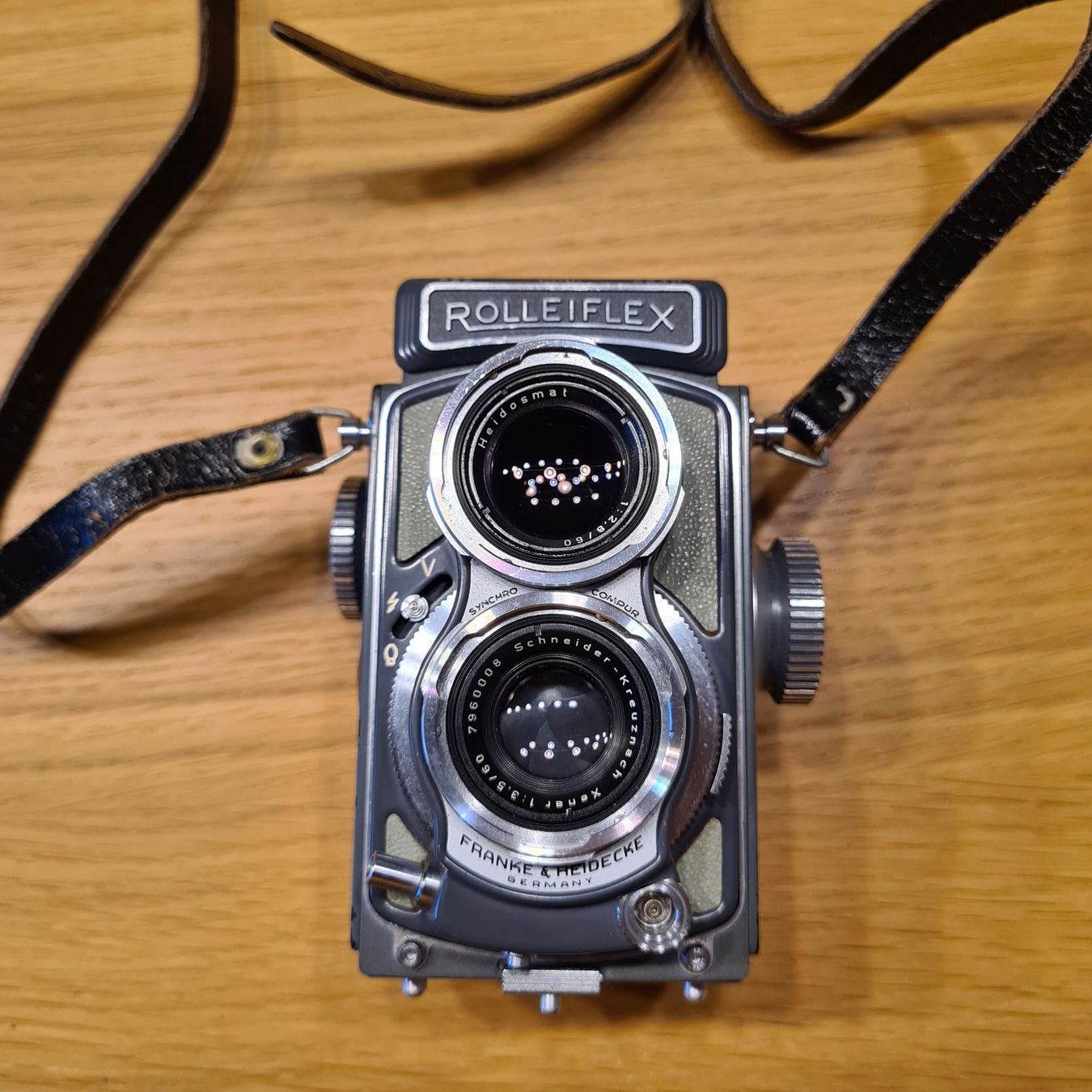 Rollei Fotocamera: Rolleiflex 4x4 grau baby – Usato da Weinfelden venduto da jri_58lq 1