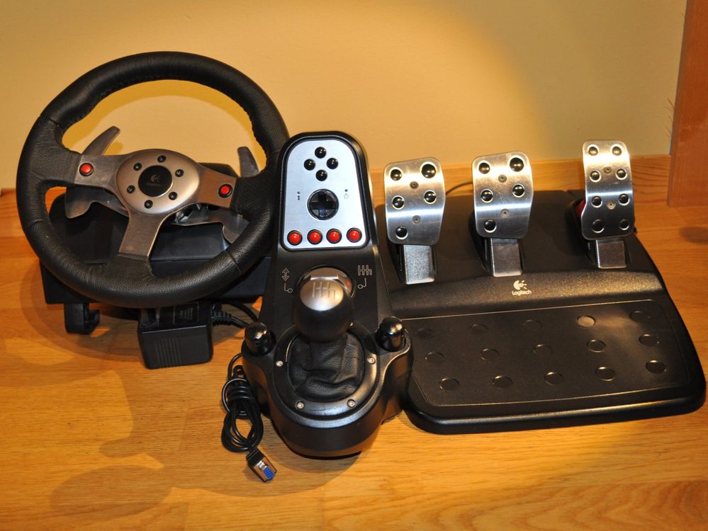 Logitech G25 Racing Wheel