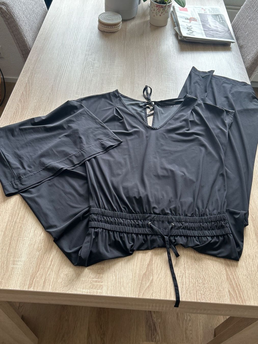 Raffaello Rossi Tute: Jumpsuit  schwarz von Raffaello Rossi – Usato da Brunnen venduto da Nala2929 6