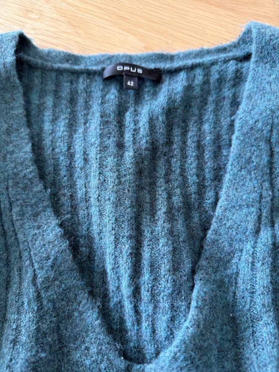 Opus Pulls & Sweat-shirts: Pull opus 42 – Neuf (Voir description) à La Sagne NE par tulipe68 1