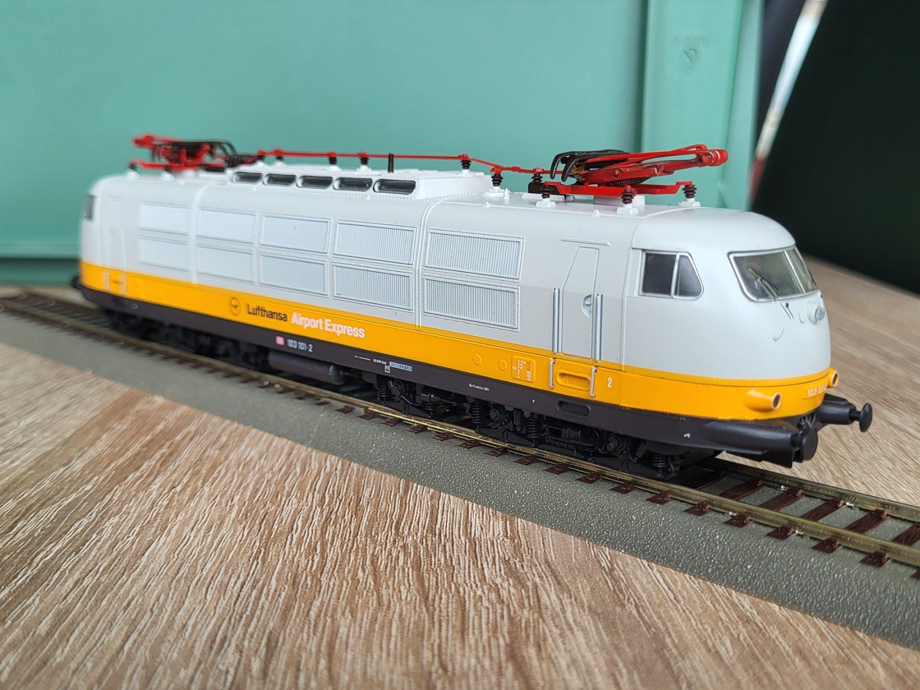 Lima Modelleisenbahnen: H0 LIMA DB 103 101-2 Lufthansa – Gebraucht aus Oberburg von sensetal 4