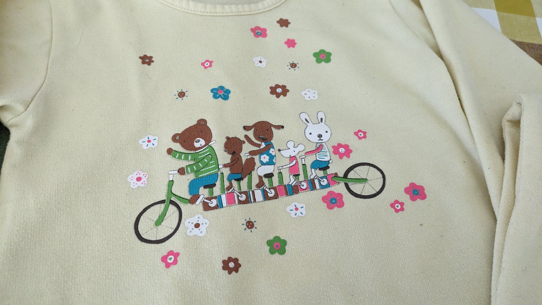Pyjamas & Ähnliches: Dickeres Pyjama od. Trainer - Gr. 110 – Gebraucht aus Staufen von Fleby84 1