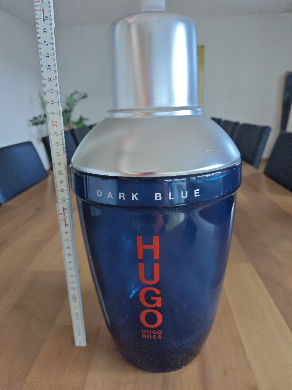Hugo Boss Flacons: Grosse Muster Parfümflasche Hugo Boss – Gebraucht aus Siebnen von han_xck2 2