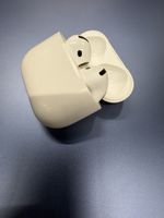 Apple AirPods 4 (ANC) Kabelloses Ladecase