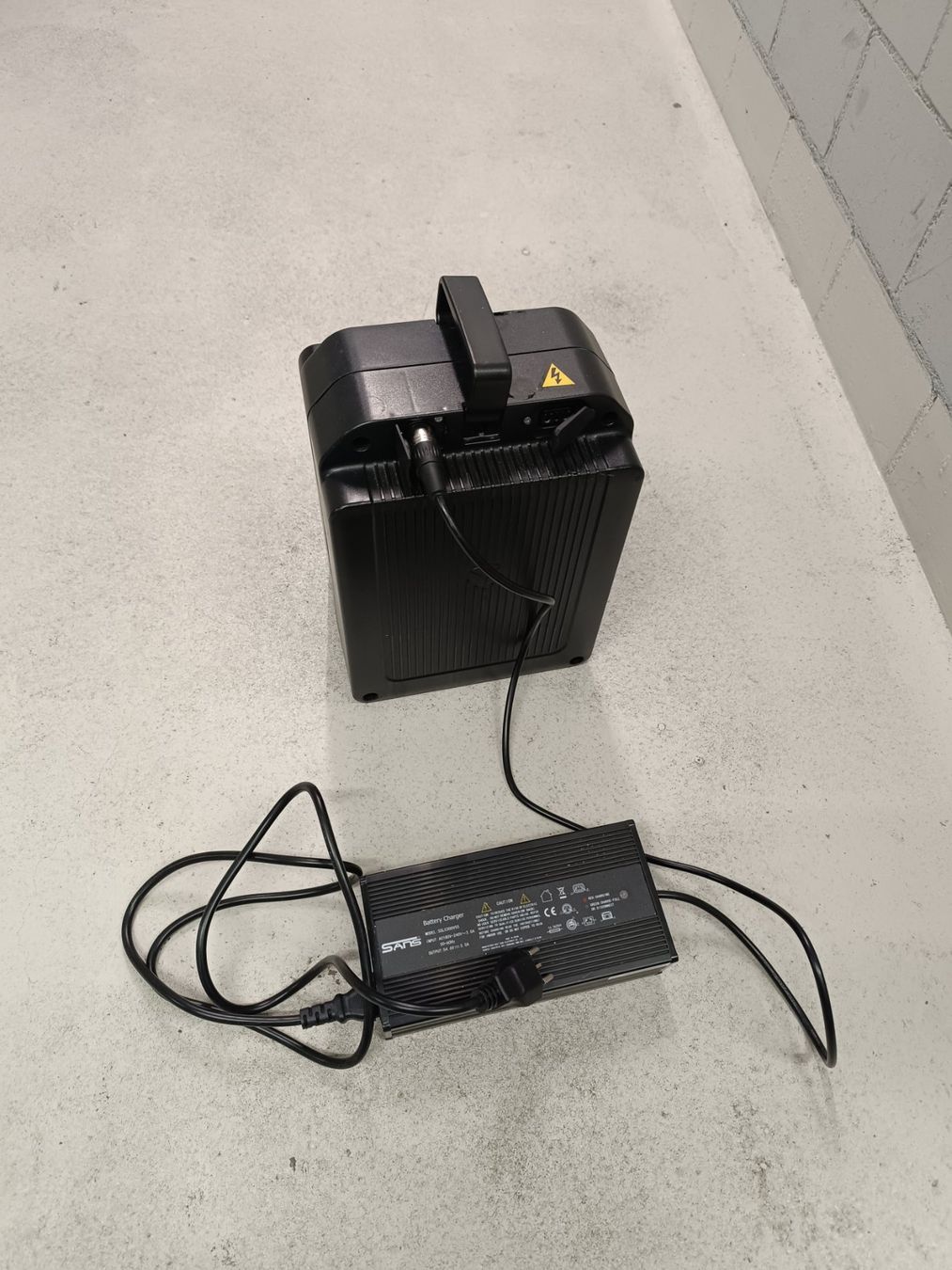Yadea Scooters: Yadea DE3 Elektroroller – D'occasion à Ottikon par PiloniFive 6